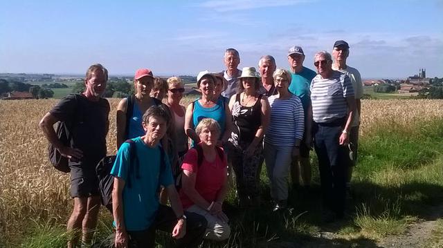 1ère randonnée de l'été à Locre : 24 juillet 2016